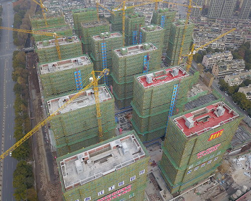建设悦府项目全面结顶